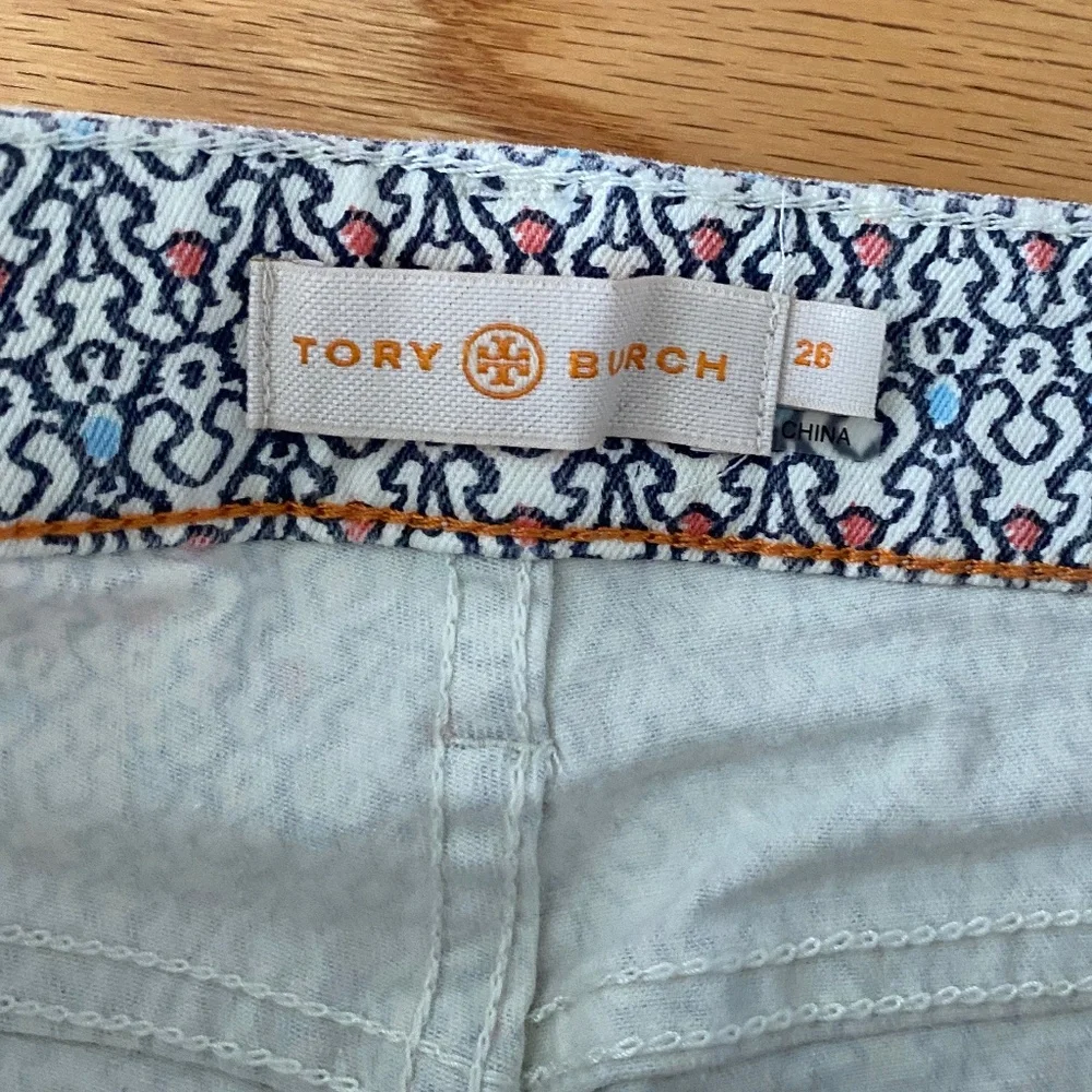 Tory Burch NWOT Patterned Denim Pants (26)